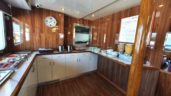 Riviera Travel MS Mare Self-Serve Breakfast Area.jpg